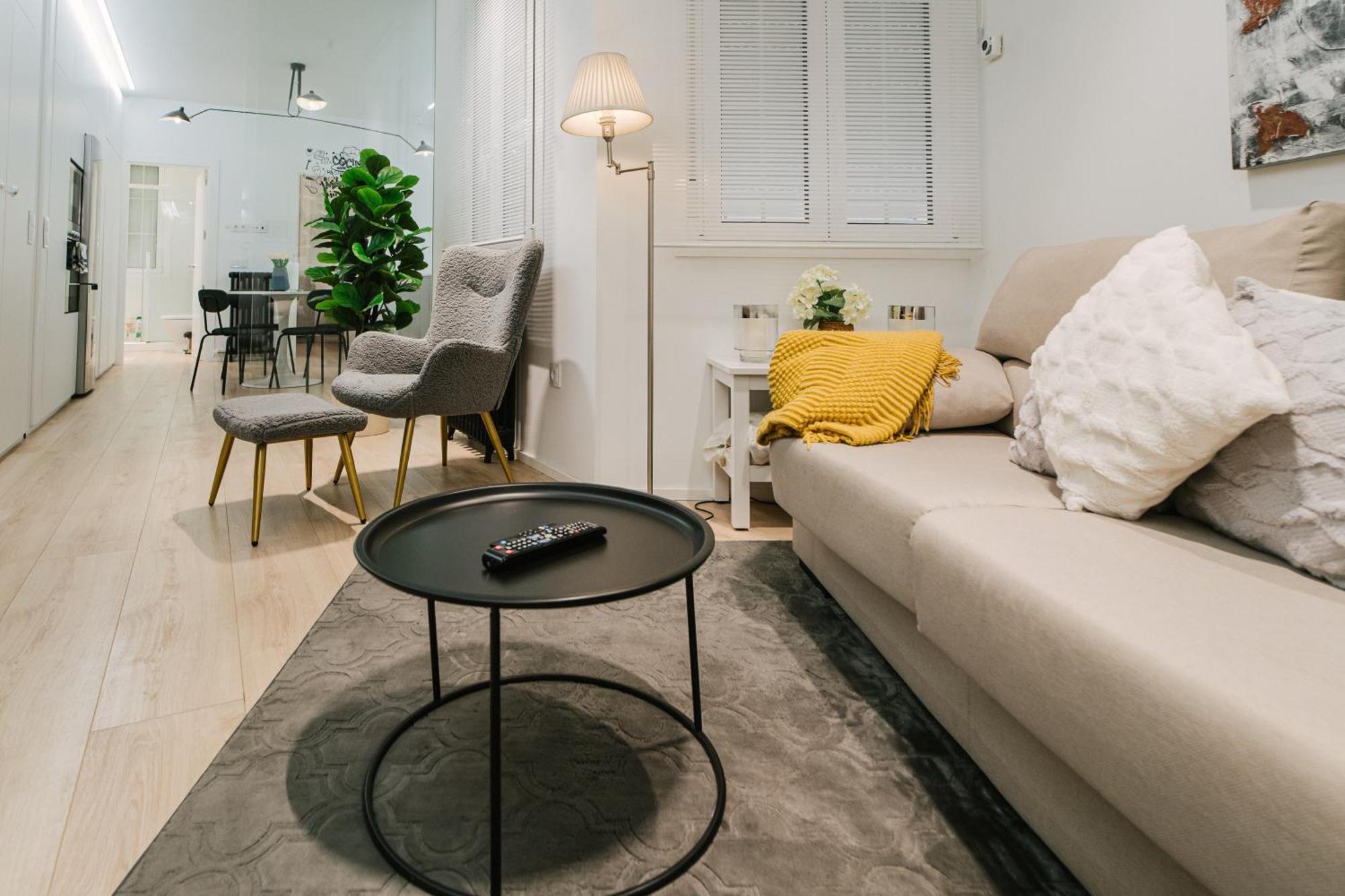 Lujoso Y Amplio Apartamento Con Parking Incluido Leon Exterior photo