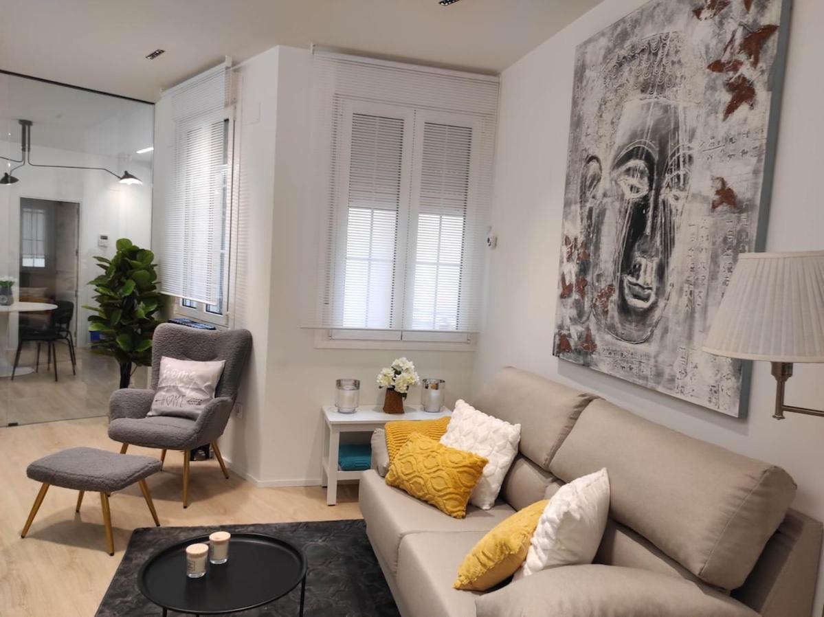 Lujoso Y Amplio Apartamento Con Parking Incluido Leon Exterior photo